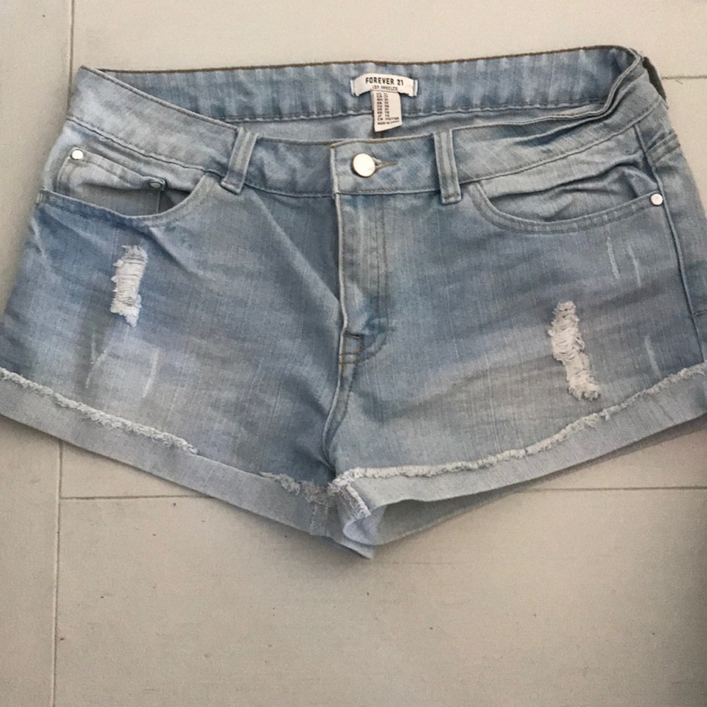 Forever 21 shorts size 31